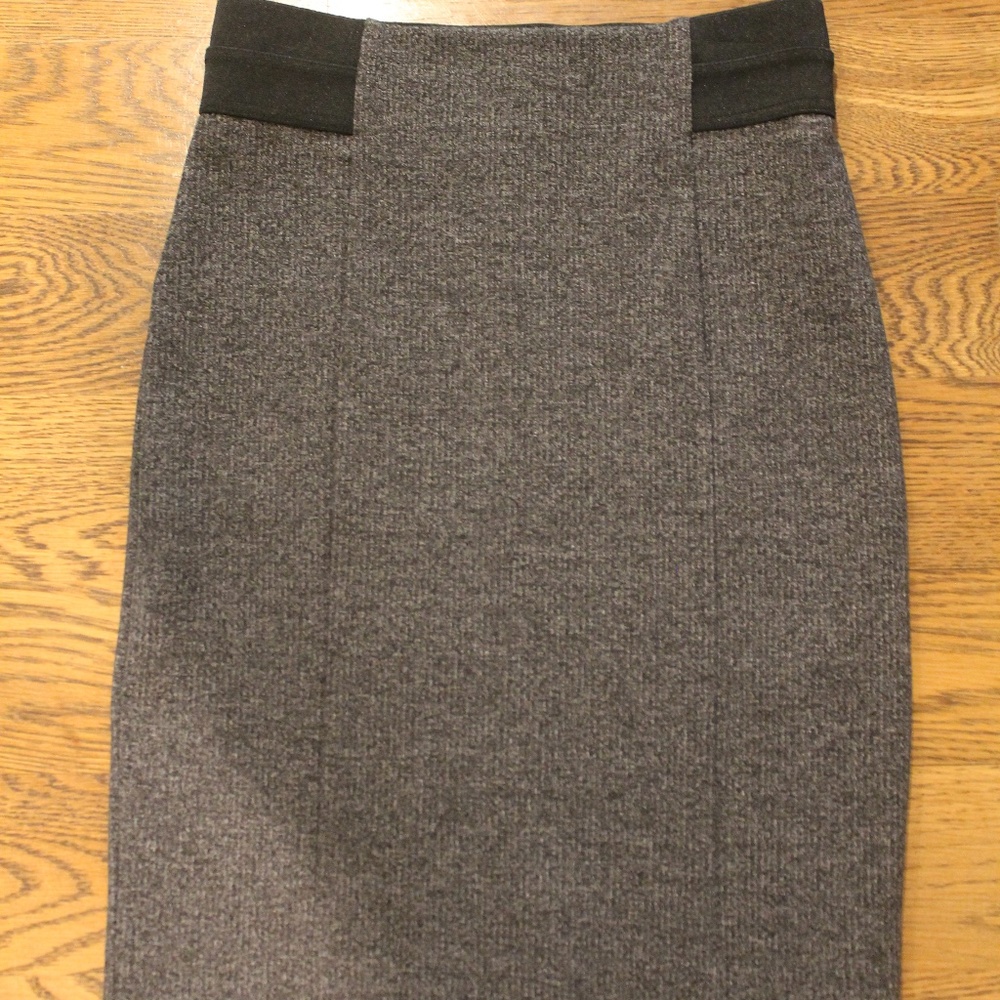 Ann Taylor Elastic Grey/Black Pencil Skirt
